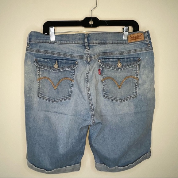 Levi’s Denim Shorts with Rolled Hem and 5-Pocket Design Size 16 - Picture 5 of 12